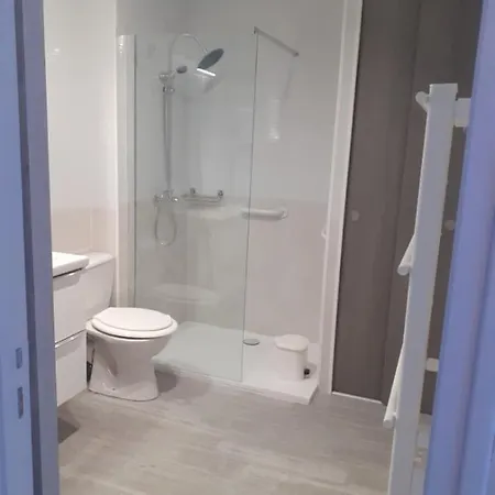 Christiane Cere Apartment *