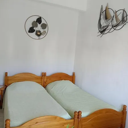 Christiane Cere Apartment *