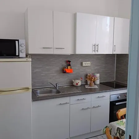 Apartment Christiane Cere *